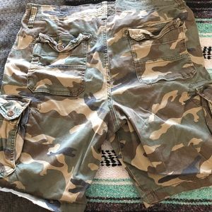 Men’s Camo American Eagle Cargo Shorts